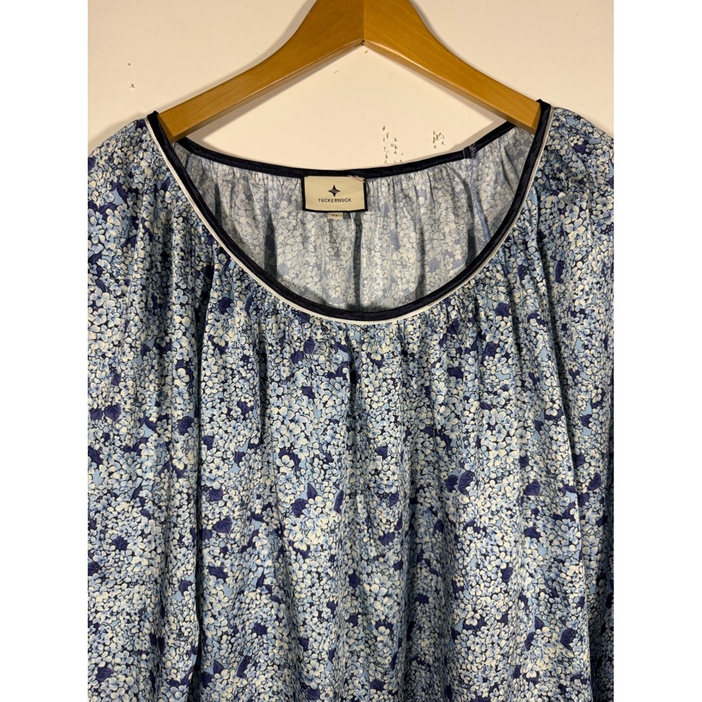 Tuckernuck Blue Floral Long Sleeve Blouse XL Scoop Neck Piping Elastic Cuff